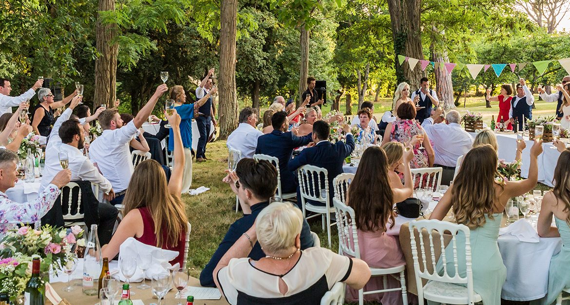Repas au château de Seyre